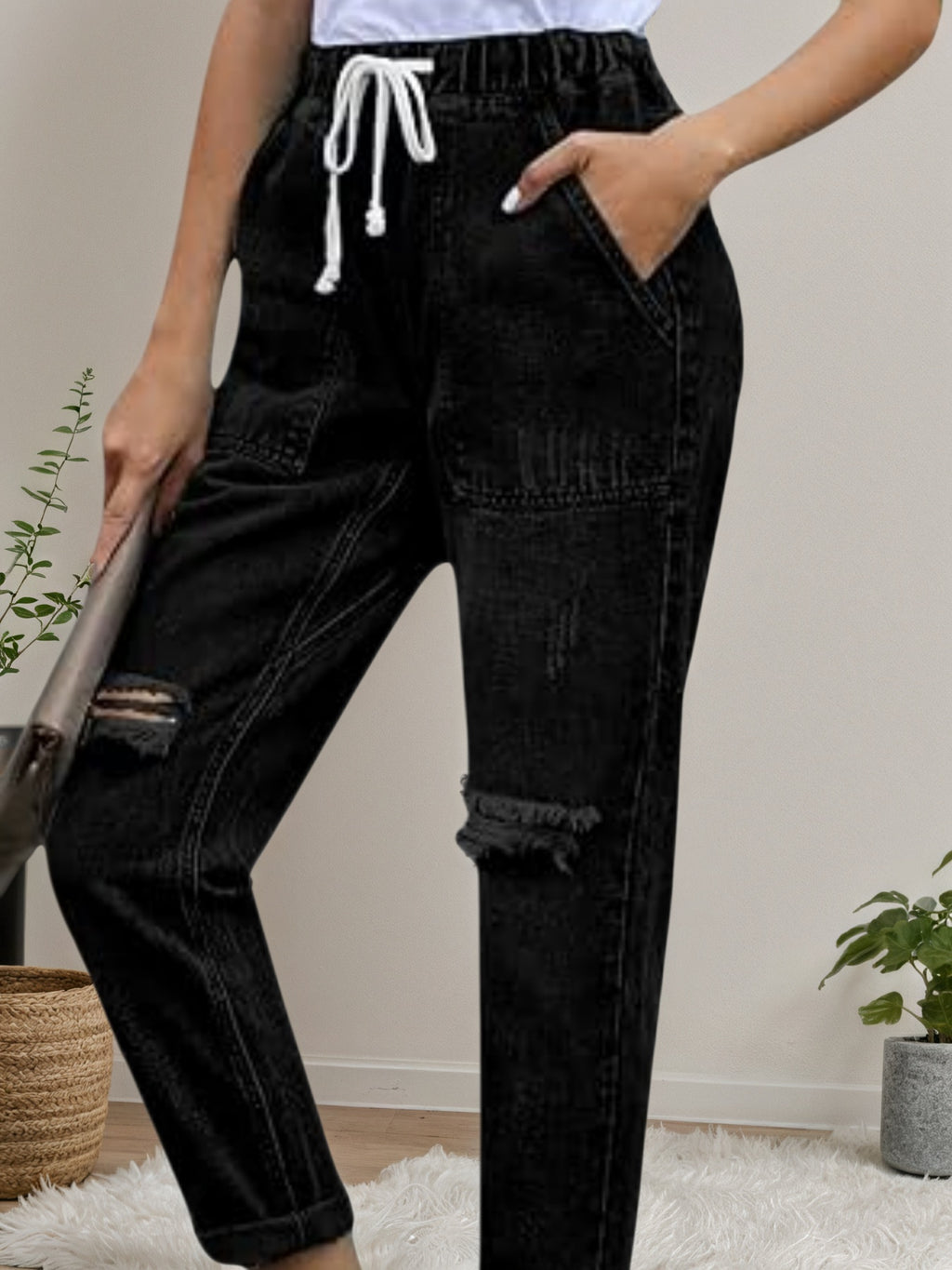 2025 New Women's Casual Set Wearing Distressed Stretch Jeans, Elastic Waisted Jeans, Denim Jogging Pants